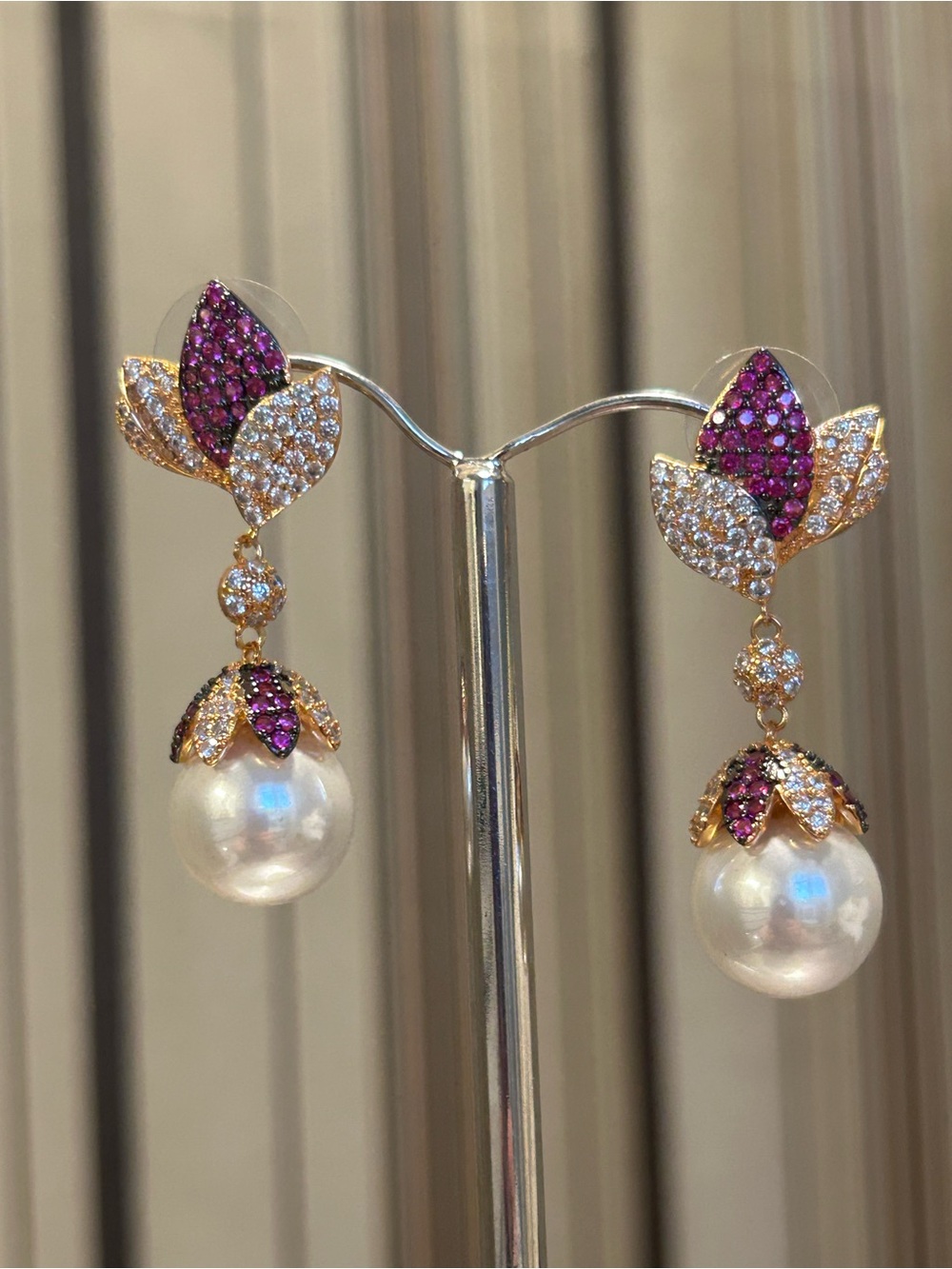 Pearl drop earrings